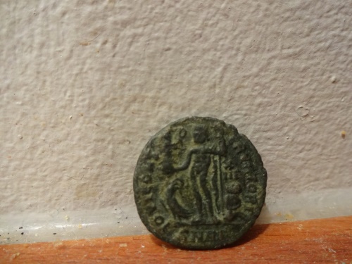 Monnaies Marc-Aurele, Commode, Tetricus Ier et Licinius Ier Id210