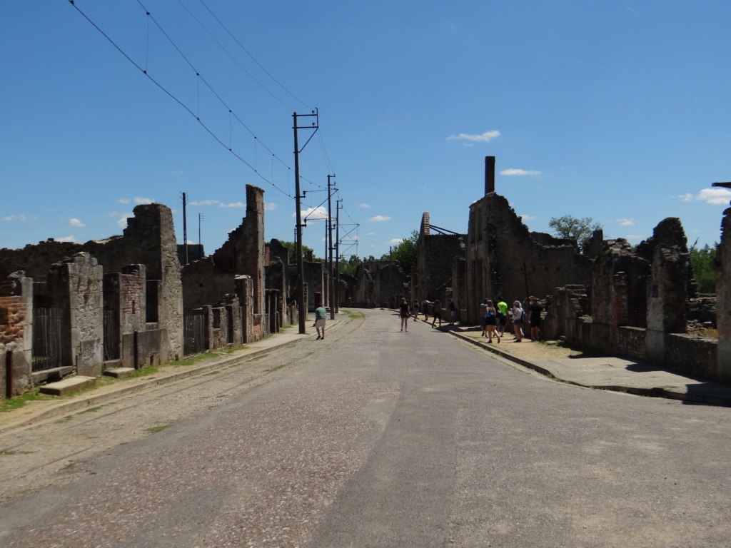 ORADOUR SUR GLANE Dsc00511