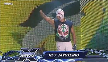 {S4} Rey Mysterio Répond a JBL R4-2e210