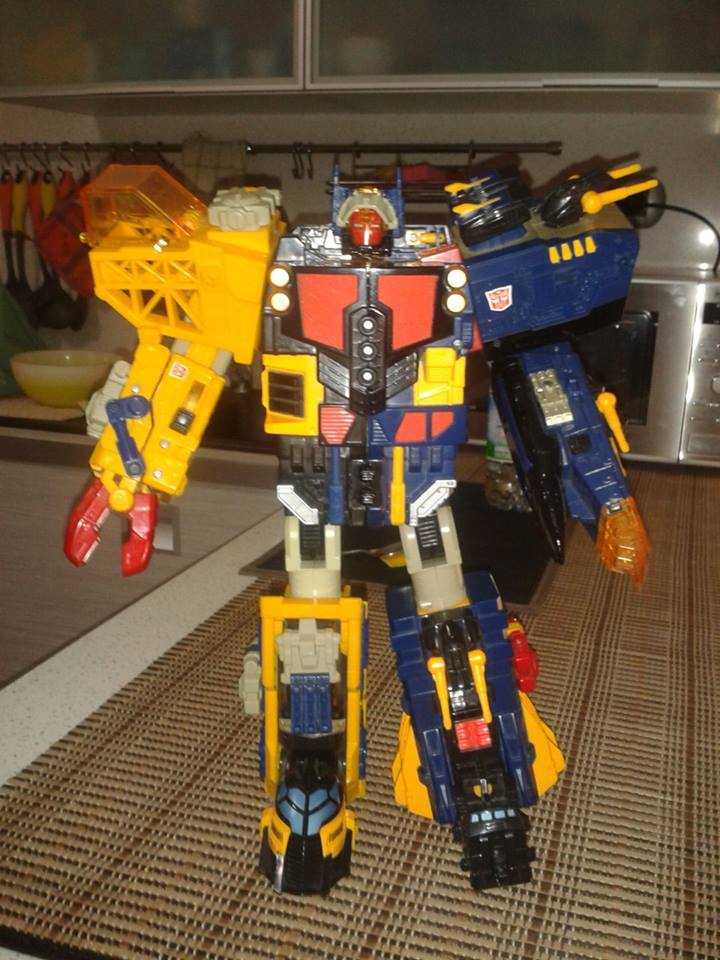 TRANSFORMERS  OMEGA SENTINEL..... 13936810