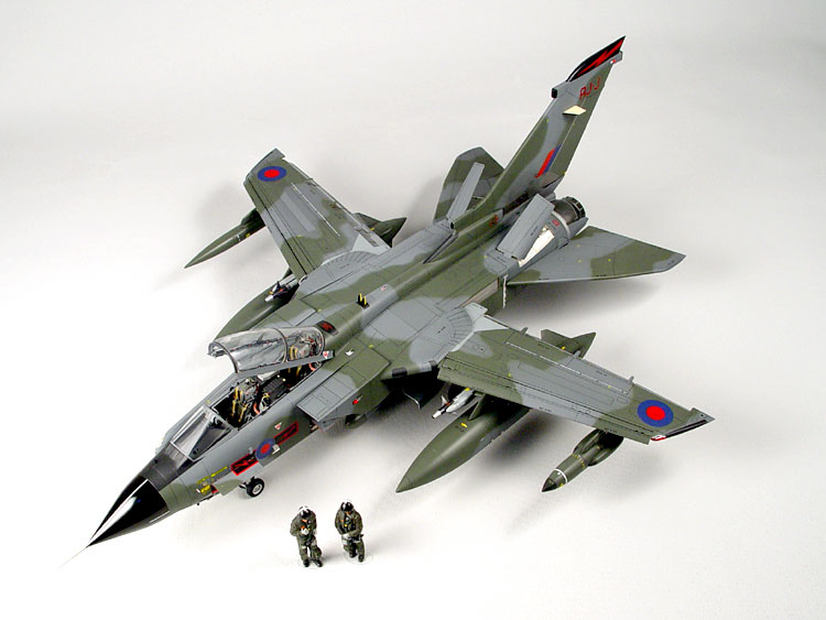 Raf 1. Tornado gr1 Raf. Tornado gr1 Revell 1/32. Tornado gr.1. Модели истребителей 1/200.