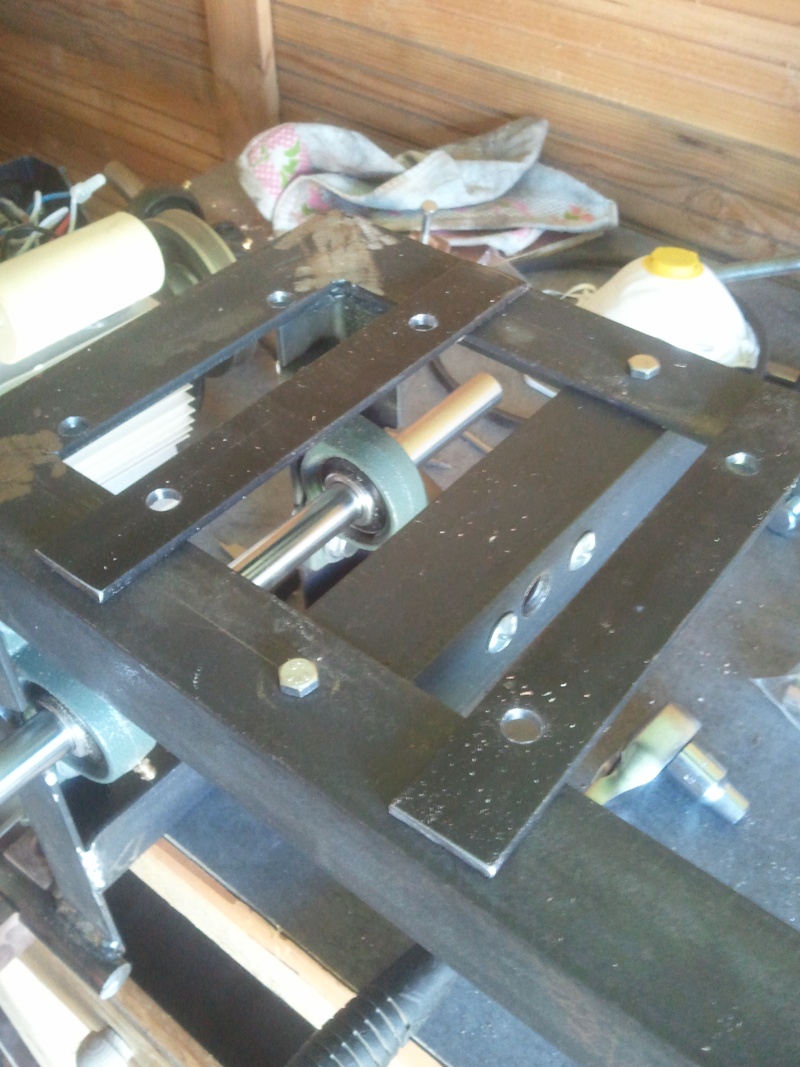 Construction d'un scie sur table en bois/metal Plat_10