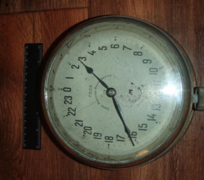 Horloge des Sous-Marins Russe et Soviétique - Page 2 210