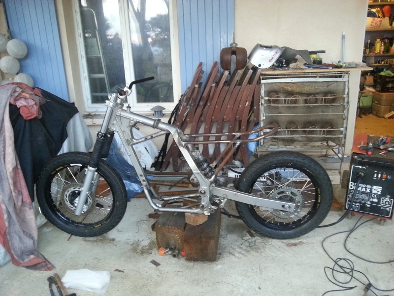 Dominator en flat tracker de chez CRD dreams n25 - Page 3 20140212