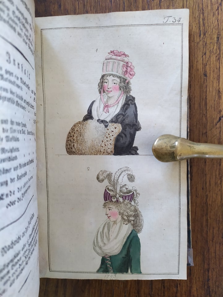La mode et les vêtements au XVIIIe siècle  - Page 12 24887810