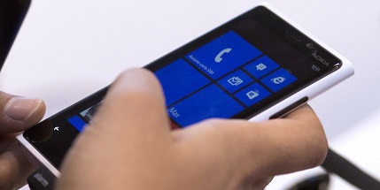 #TMCweb3 : #Nokia : l'activité téléphone transférée à #Microsoft le 25 avril 000_pa11