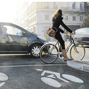 Le gouvernement annonce 25 mesures pour encourager l'usage du vélo 65449610