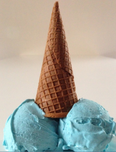 #TMCweb3 / #INSOLITE. Vous reprendrez bien un peu de glace #viagra/champagne ? Glace10