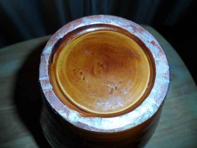 nice large pot...makers???? Sam_0135
