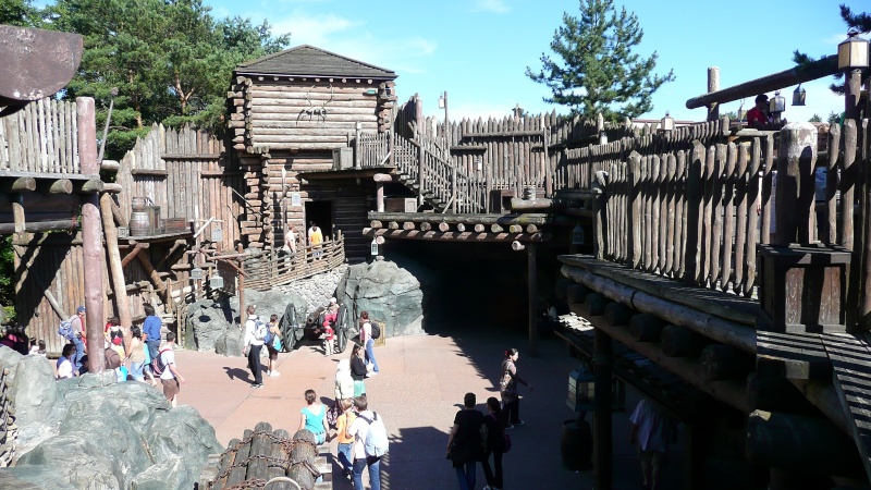 Attraction - Legend of the Wild West - Frontierland Fort10