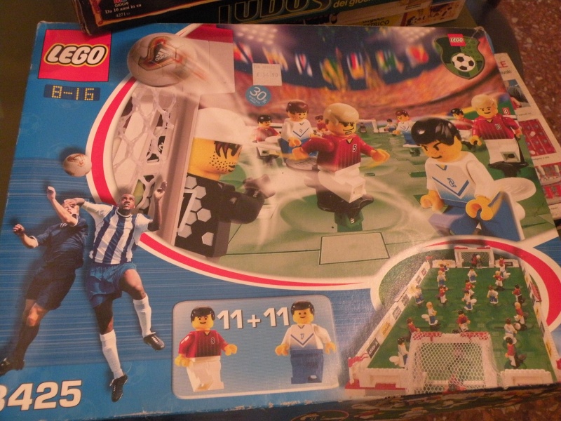 LEGO Subbuteo Football (3402) Dscn6411