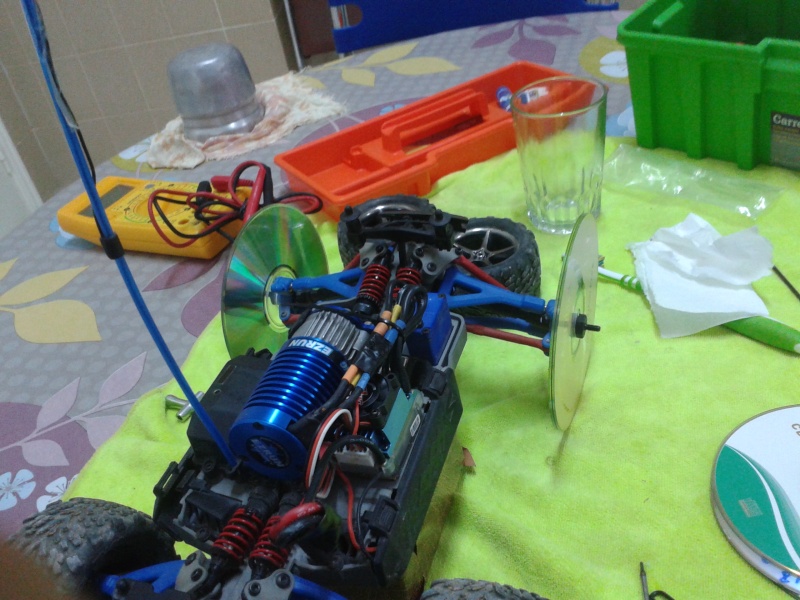 e revo 1/16 brushless Ezrun --> CASTLE - Page 8 Cd_par10