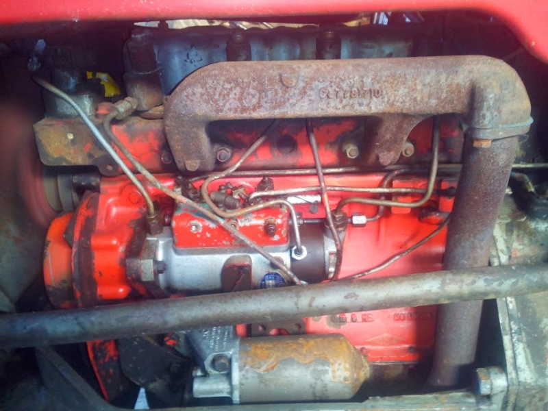 quel moteur monté sur mon massey 825 ....? Moteur13