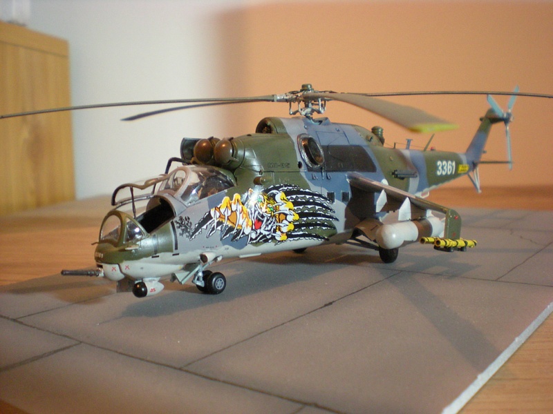 revell - Mi-24V czech air force - revell 1/72 Dscn6610