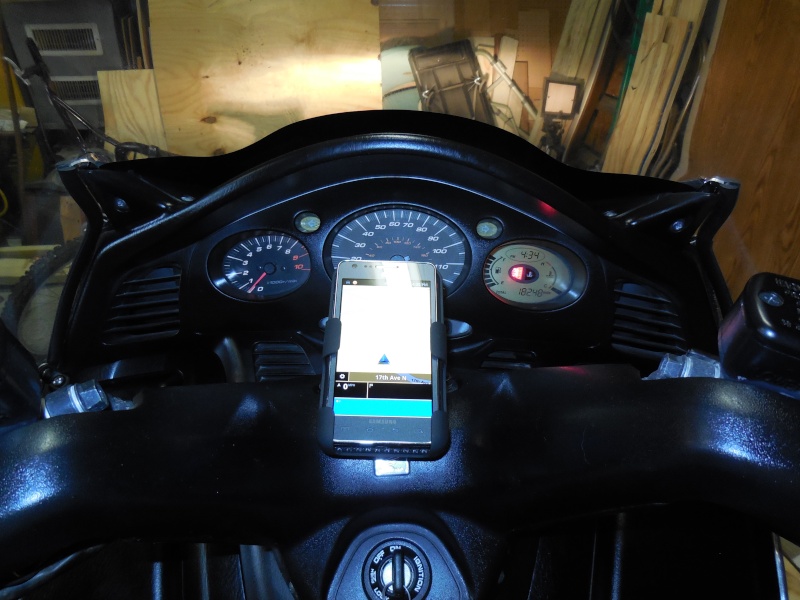 My Homemade GPS Mount Gps_mo10