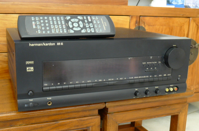 Harmon Kardon AVR-65 surround receiver (Sold) P1080627