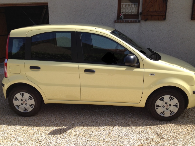 Ma Fiat Panda II , ma première voiture, pour longtemps je l'espère! :D <3 Img_0511