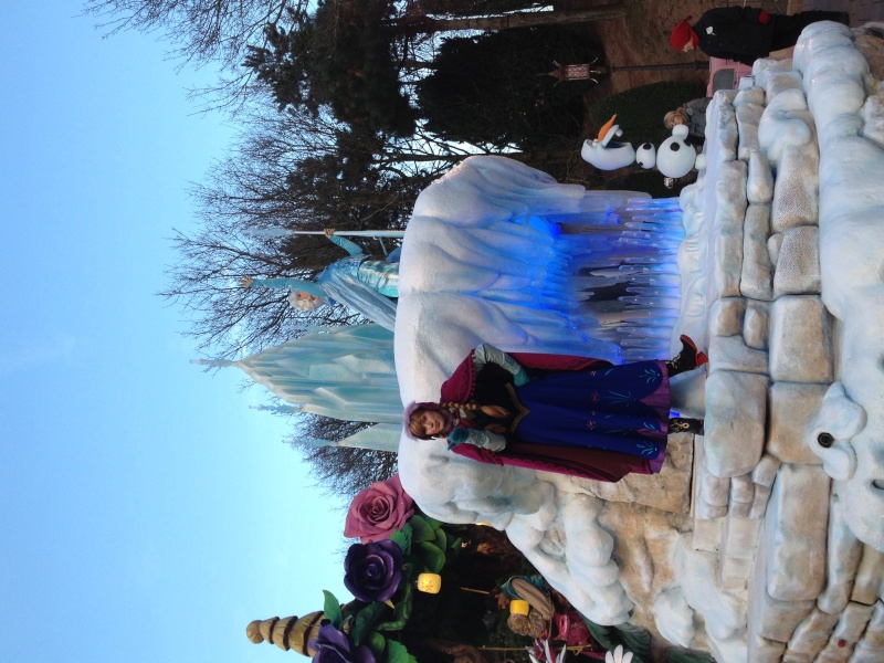 Vos photos avec les Personnages Disney - Page 2 Parade12