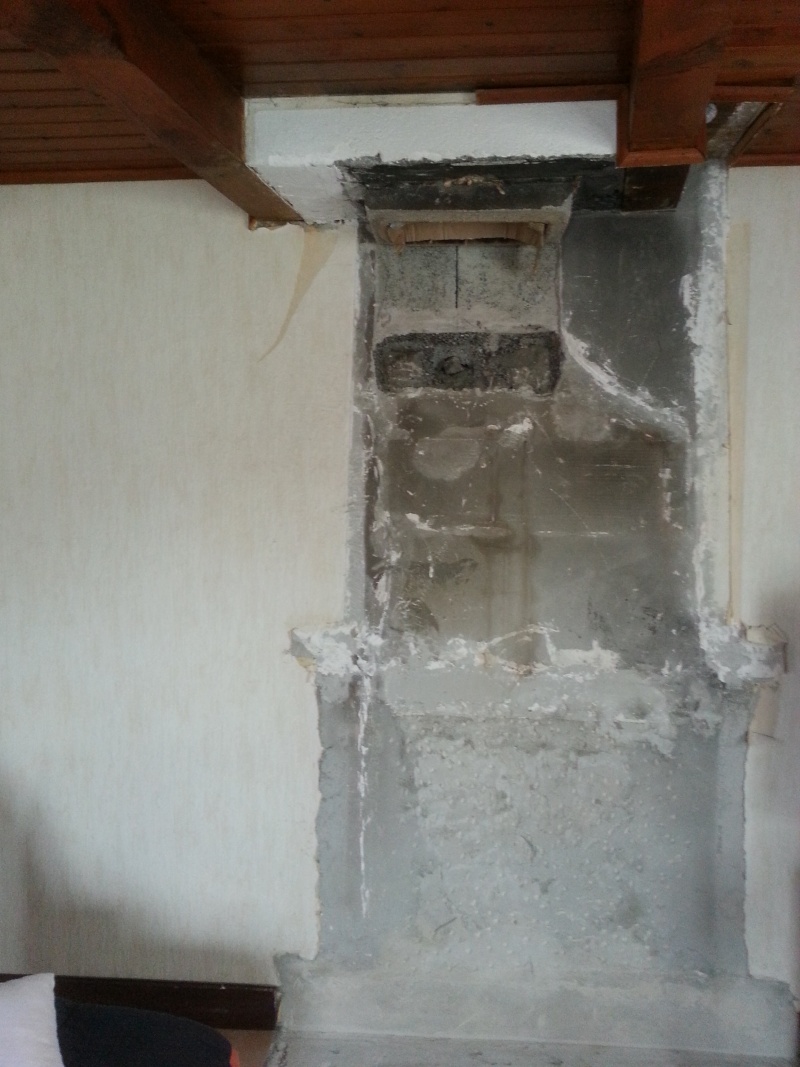 refaire un mur derriere un poele Travau12