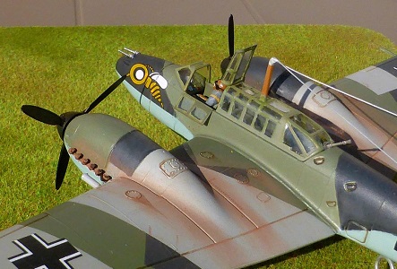 Les maquettistes et leurs maquettes Bf110r13