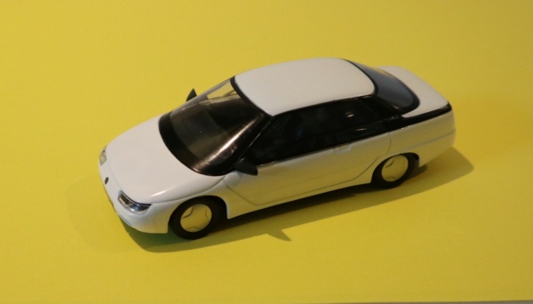 Nouvelle lubie.....L'automobile russe en miniatures. - Page 8 Img_3113