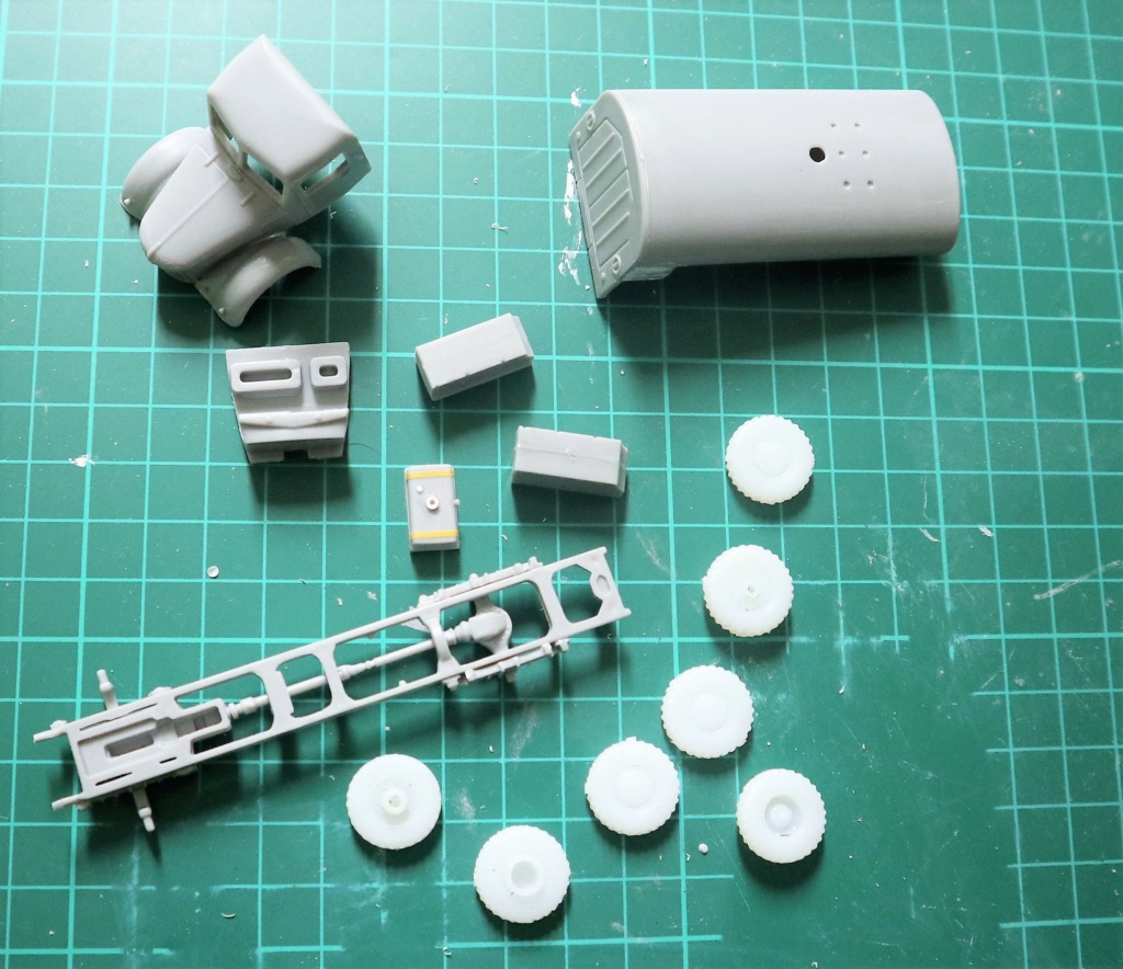 1/72 MIG I-320 R3 + Maz TZ-200 Modelsvit & Garbuz - Page 14 Img_4941