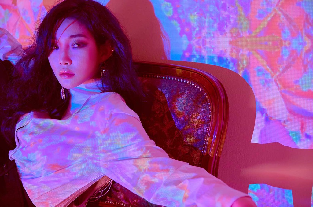 Chungha single digital " stay tonigh" Chung-10