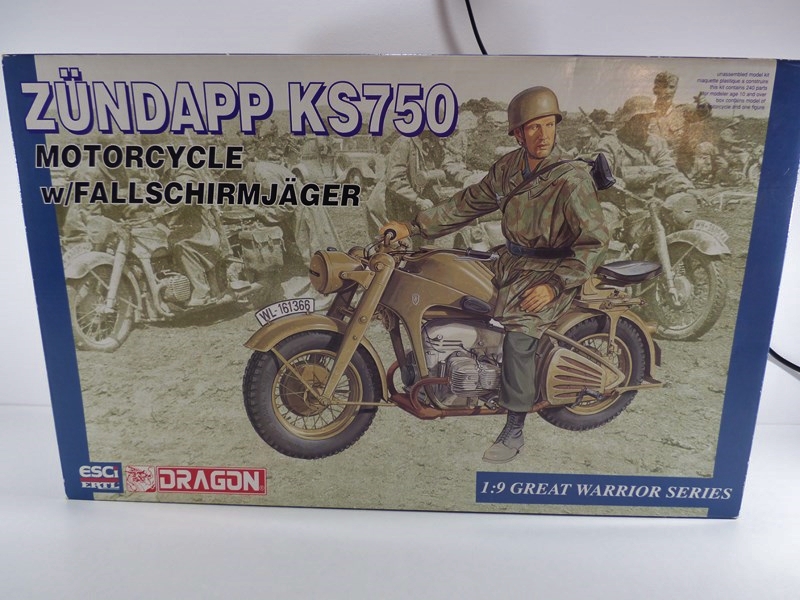 ZÜNDAPP KS 750 motorcycle [Dragon 1/9°] de noratlas 016