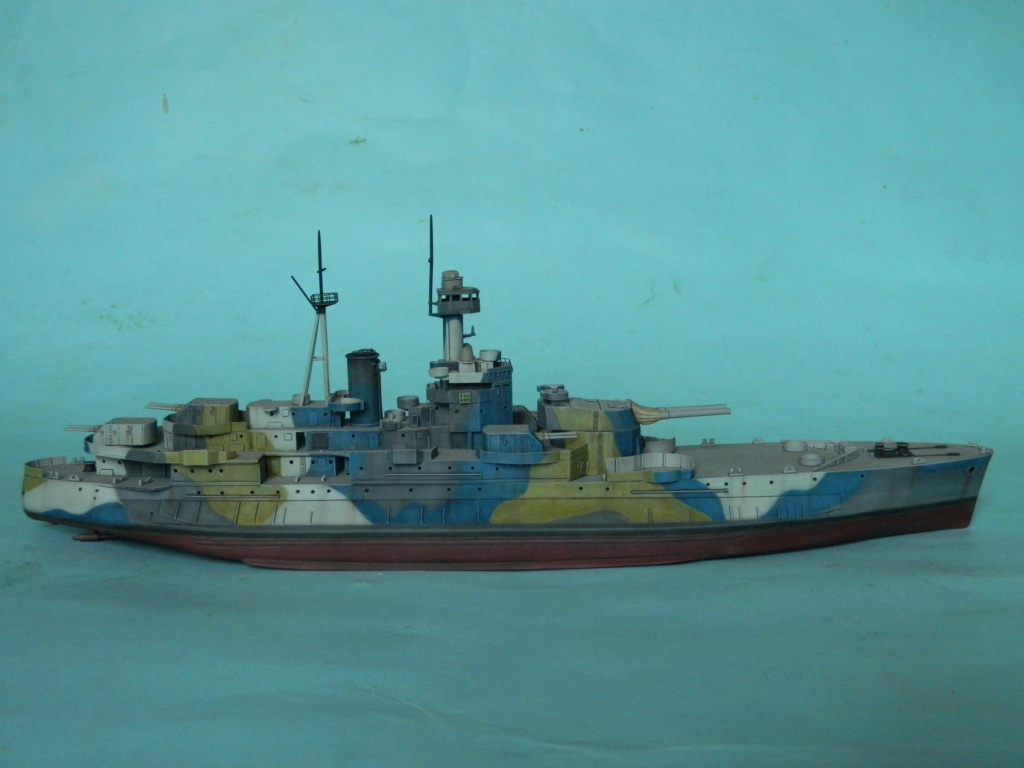 HMS Abercrombie Monitor. 1/350Trumpeter. Fini. 1524