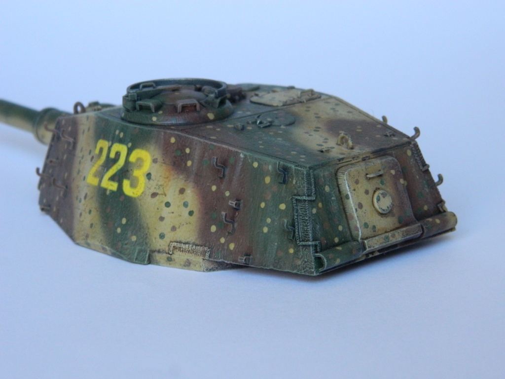 Tigre II Sd.Kfz 182. Meng 1/35. Fertig.  3333