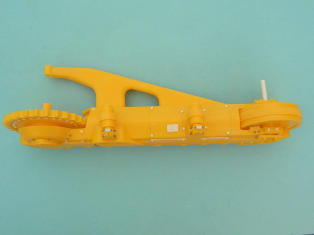 BULLDOZER CATERPILLAR DH-8. AMT 1/25. " Fini " . 5618