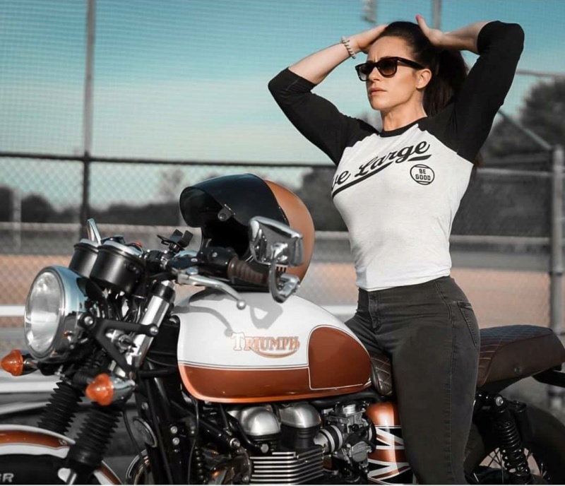 Babes & Bikes - Page 14 11688110