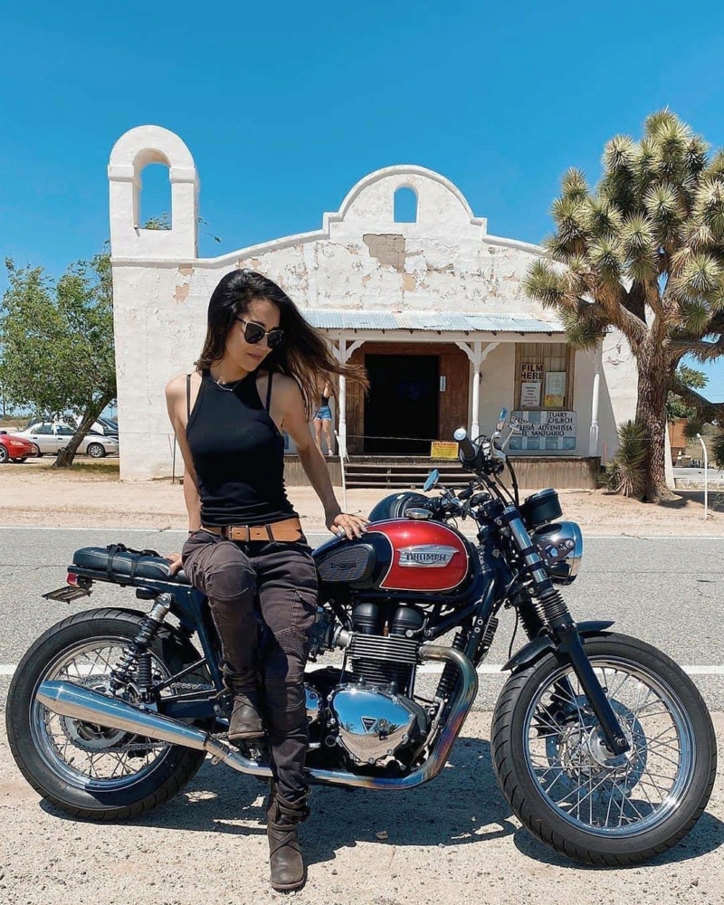 Babes & Bikes - Page 23 11923710