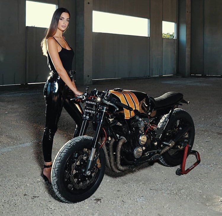 Babes & Bikes - Page 3 12089010