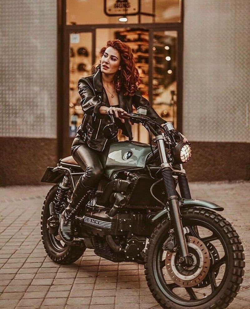 Babes & Bikes - Page 23 13109910