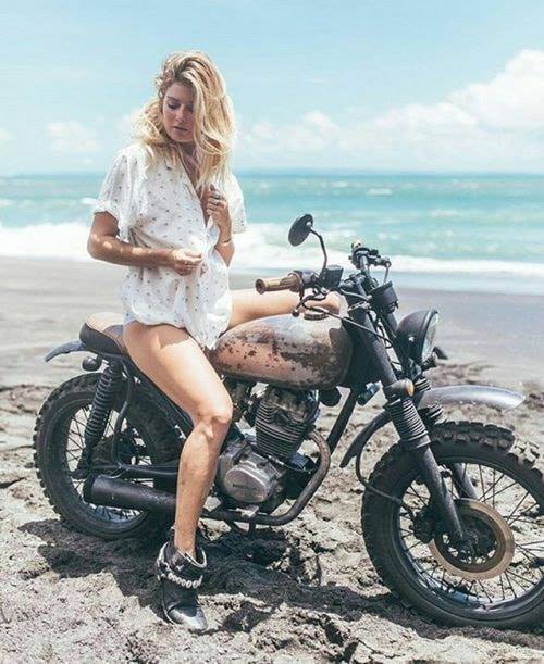 Babes & Bikes - Page 23 13137710