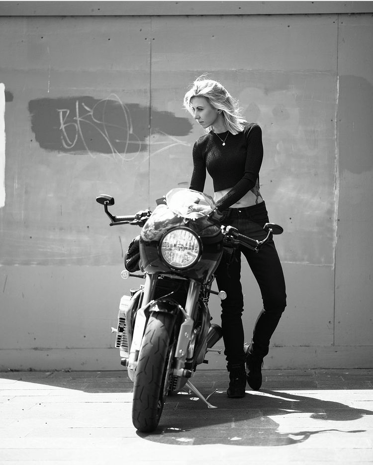 Babes & Bikes - Page 23 15665710
