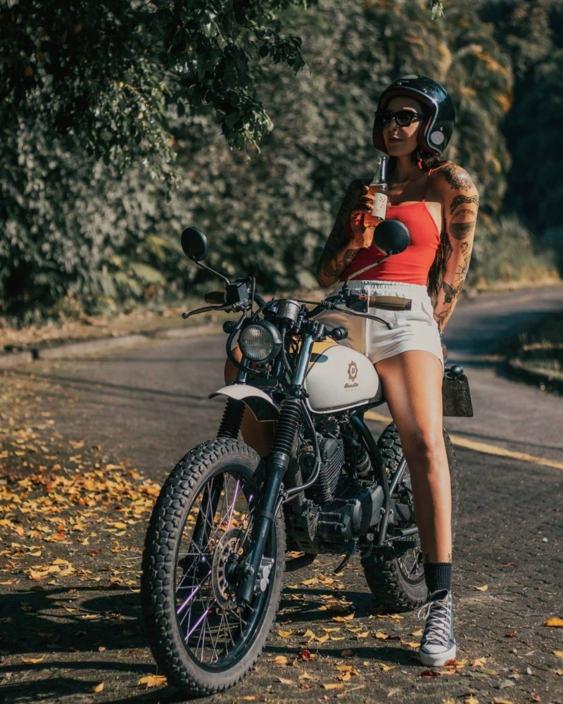 Babes & Bikes - Page 23 21473810