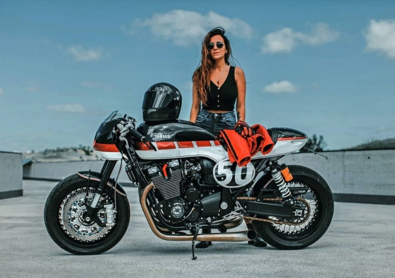 Babes & Bikes - Page 25 21690210