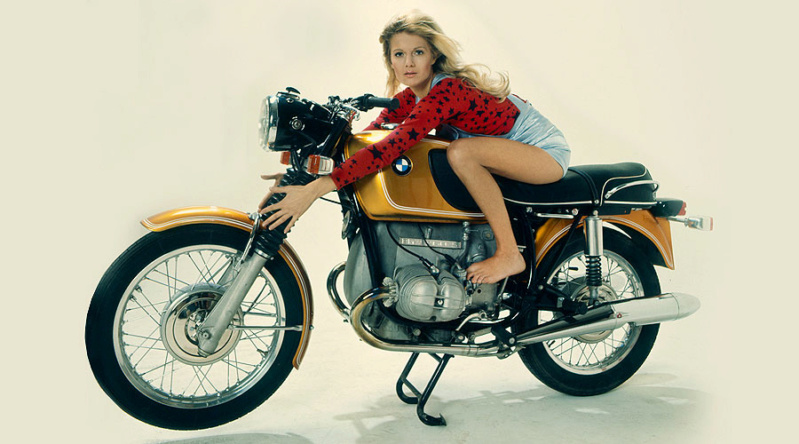 Babes & Bikes - Page 24 21798410