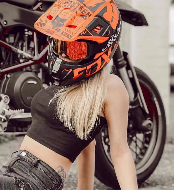Babes & Bikes - Page 7 60336610