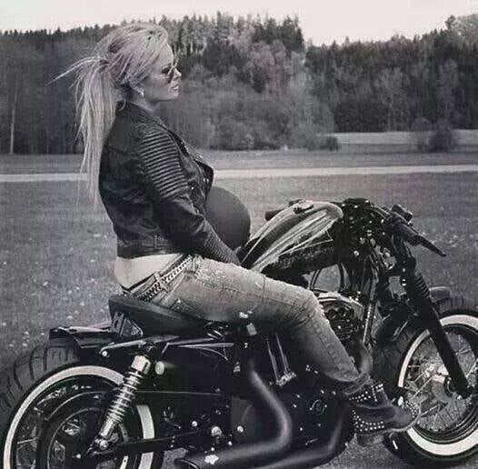 Babes & Bikes - Page 20 72716010