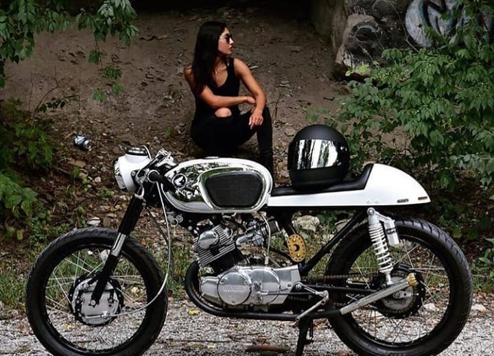 Babes & Bikes - Page 22 74169210