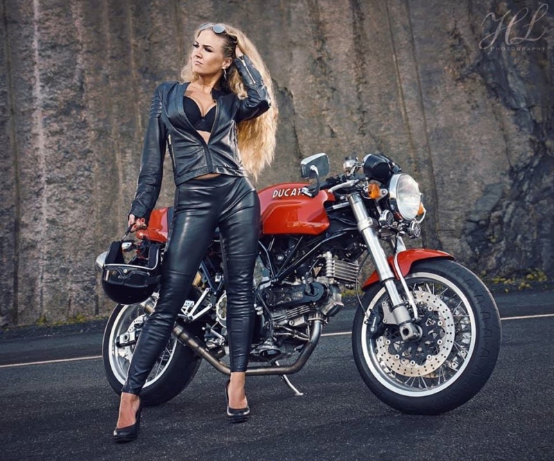 Babes & Bikes - Page 24 75627510