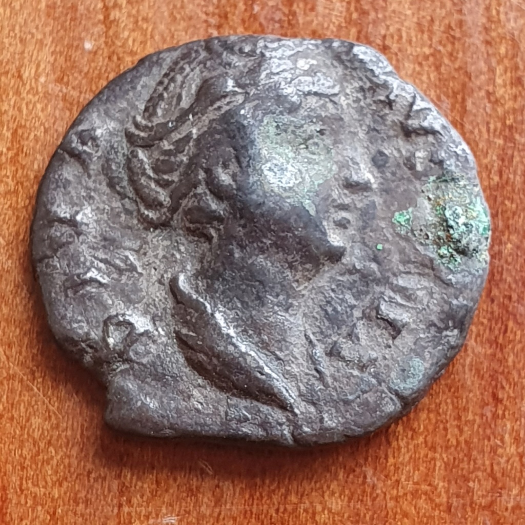Denario de Faustina I. AETERNITAS. Juno de pie a izq. Roma. 20200341
