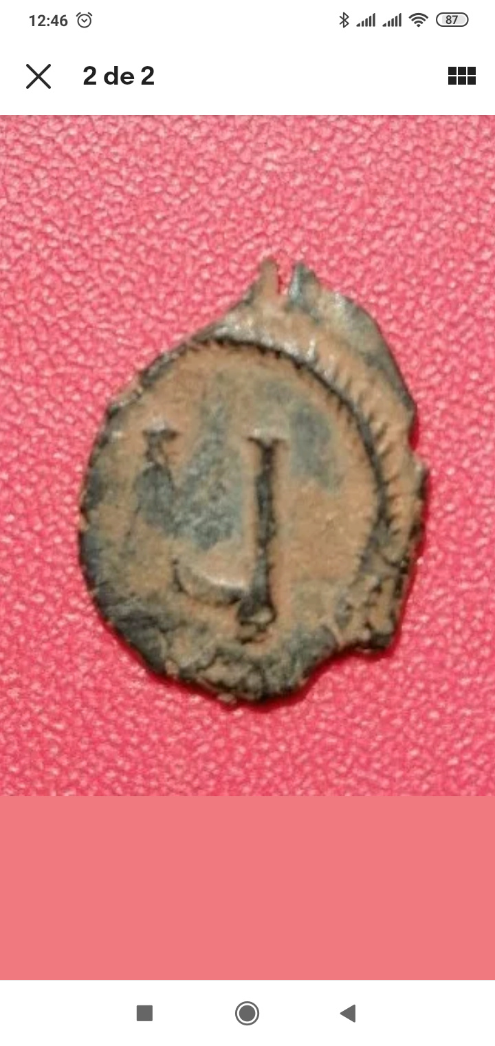 Pentanummi (5 nummi) de Tiberio II Constantino. Constantinopla Screen11