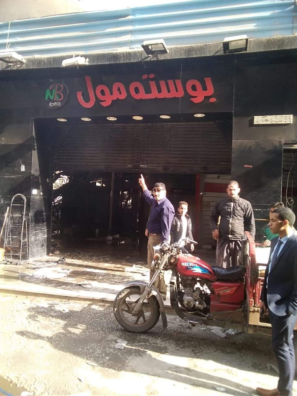 حريق هائل في شارع البوستة بمدينة الزقازيق9 Receiv28