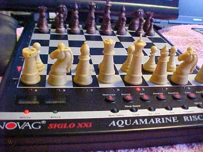 Novag Aquamarine Risc II 26.6 MHz ? Chess-11