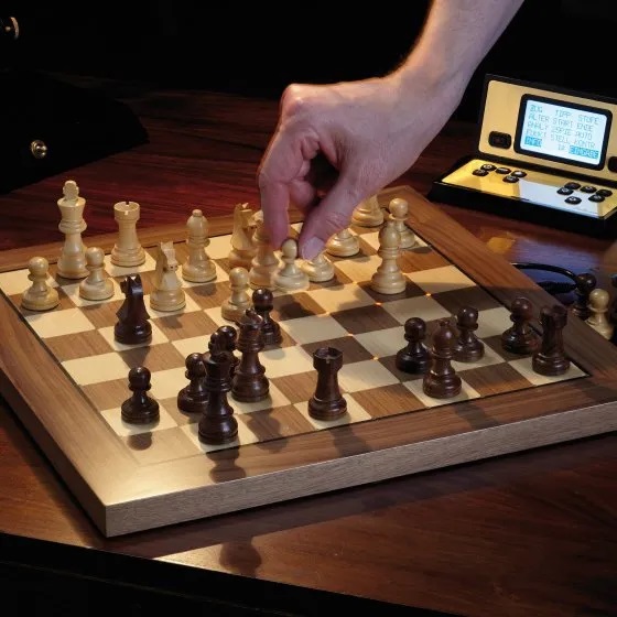 [Millennium] ChessGenius Pro, King, Performance, Exclusive... Chess_18