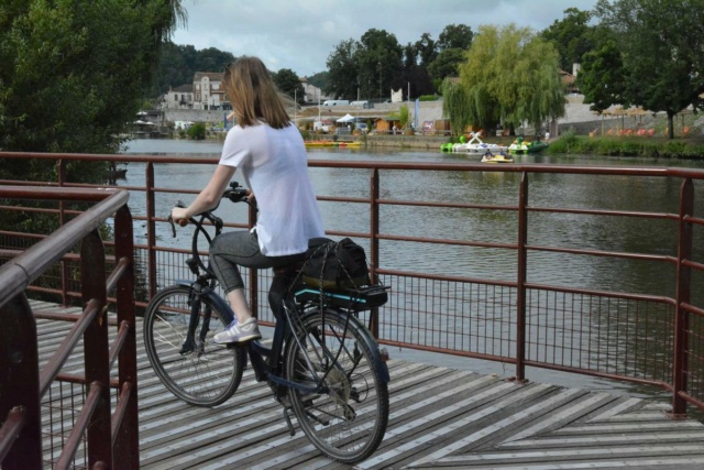 aménagement +circulations : piste cyclable sur la rd1 BIS Sudoue10